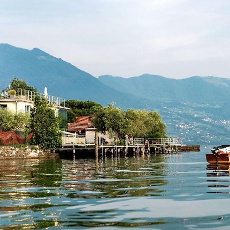 Luxurious Apartment in Marone overlooking lake Iseo Buitenkant foto
