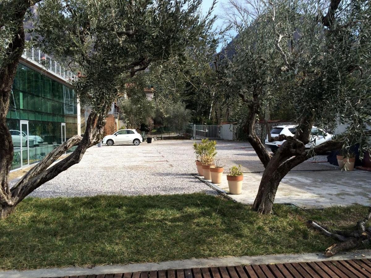 Luxurious Apartment in Marone overlooking lake Iseo Buitenkant foto