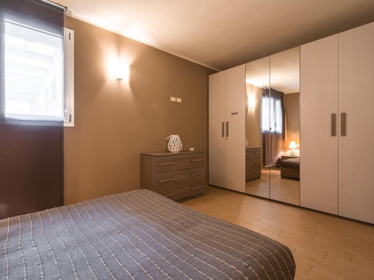 Luxurious Apartment in Marone overlooking lake Iseo Buitenkant foto