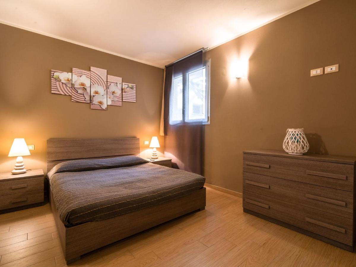 Luxurious Apartment in Marone overlooking lake Iseo Buitenkant foto